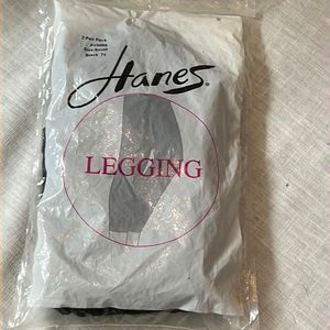 🌞 NWT Hanes Black Leggings. 2 pack, 2 pairs of black leggings women size S